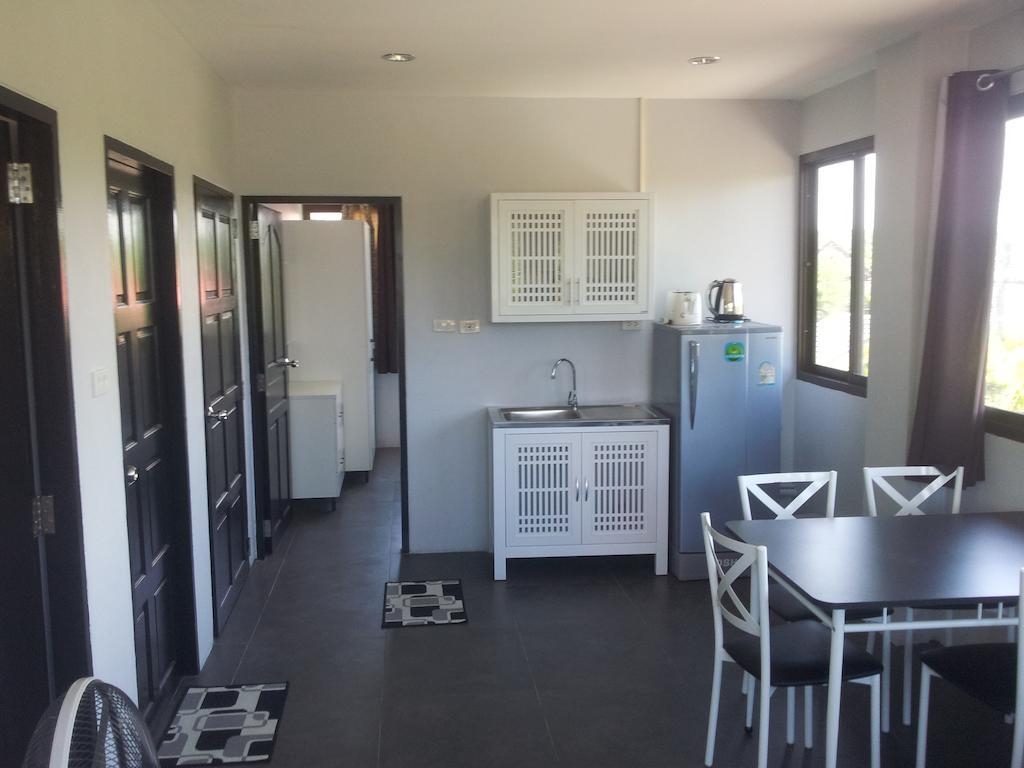 Living Room Apartments Bang Lut Beach Khaolak Bang Sak Стая снимка